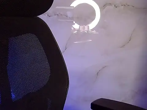 akshara thakur9 online show from 11-10-25, 07:52