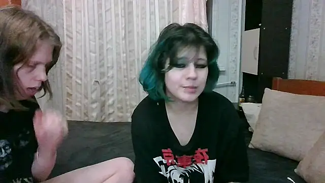 Snapshot of Crystal_Love_Porn chatting on 02-28-25, 12:10 Crystal Love Porn online show from 02-28-25, 12:10