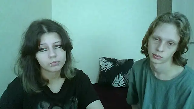 Snapshot of Crystal_Love_Porn chatting on 09-14-25, 12:49 Crystal Love Porn online show from 09-14-25, 12:49