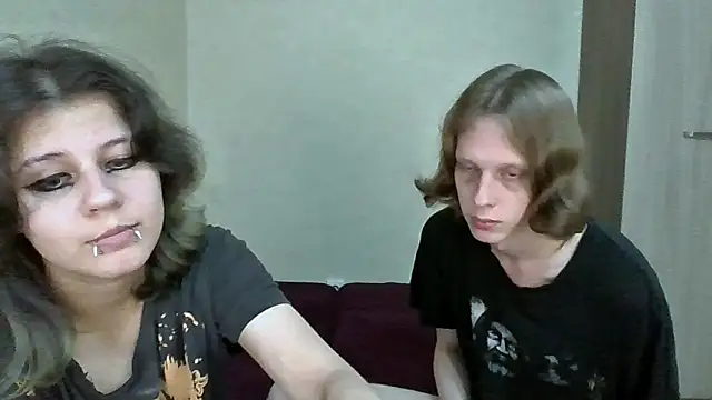 Snapshot of Crystal_Love_Porn chatting on 09-19-25, 07:40 Crystal Love Porn online show from 09-19-25, 07:40