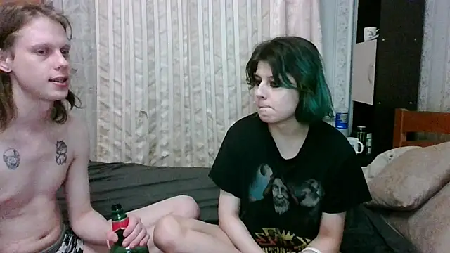 Snapshot of Crystal_Love_Porn chatting on 03-16-25, 01:28 Crystal Love Porn online show from 03-16-25, 01:28