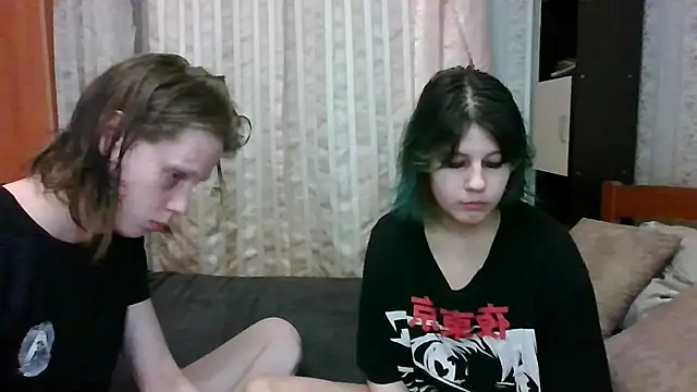 Snapshot of Crystal_Love_Porn chatting on 03-07-25, 09:38 Crystal Love Porn online show from 03-07-25, 09:38