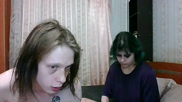 Snapshot of Crystal_Love_Porn chatting on 03-01-25, 09:40 Crystal Love Porn online show from 03-01-25, 09:40