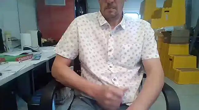 Raimundo1971 online show from 12-18-24, 01:02