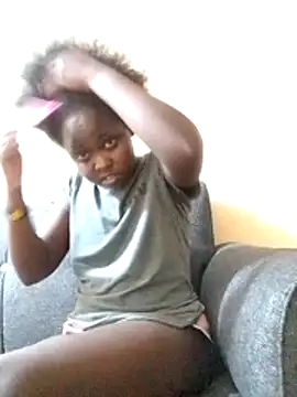 Sweetcecie01 online show from 11-21-25, 09:47