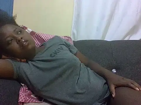 Sweetcecie01 online show from 03-28-26, 08:43