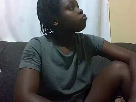 Sweetcecie01 online show from 02-16-26, 07:12