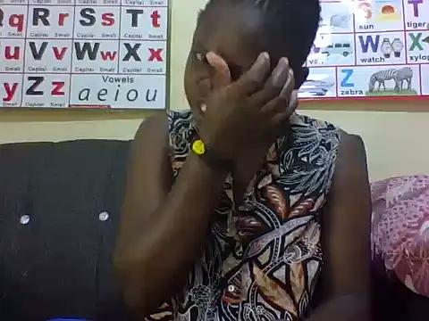 Sweetcecie01 online show from 04-13-26, 02:32