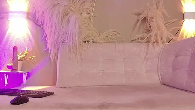 Juliette  3 online show from 05-12-26, 12:55
