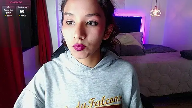 Snapshot of PoisonIvy15_ chatting on 01-12-25, 02:45 PoisonIvy15  online show from 01-12-25, 02:45