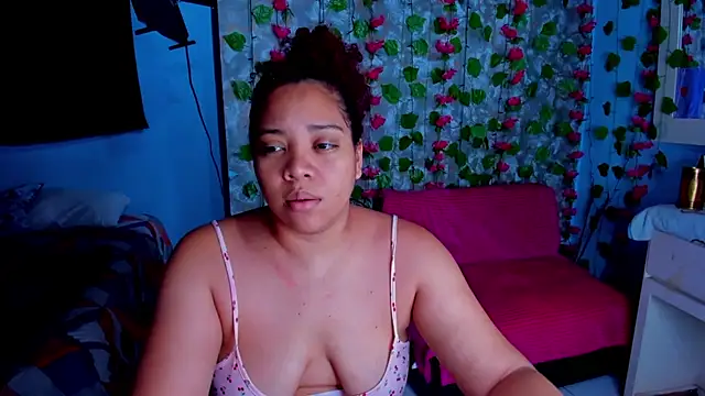 AngelaCoffee online show from 05-05-26, 02:47