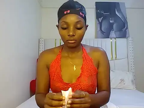 Snapshot of Tamia_love200 chatting on 07-08-26, 12:35 Tamia love200 online show from 07-08-26, 12:35