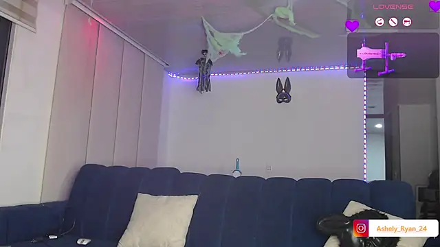 ashely ryan24 online show from 10-06-25, 12:12