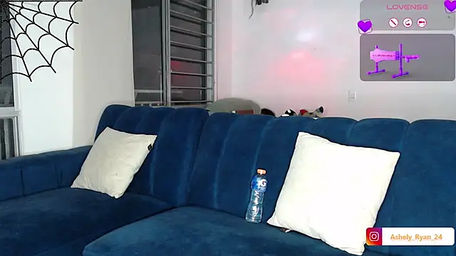 ashely ryan24 online show from 10-28-25, 02:12