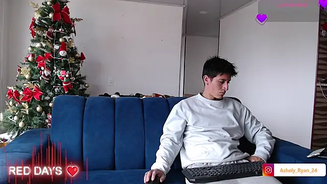 ashely ryan24 online show from 11-26-25, 06:30