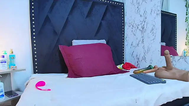 Rachele x online show from 04-14-26, 11:26