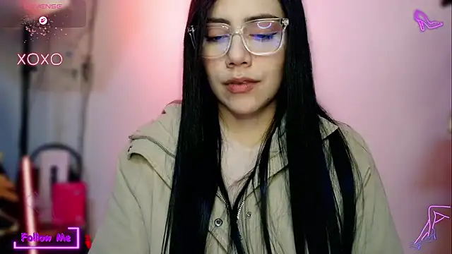 LauGrayJ online show from 11-20-25, 05:41