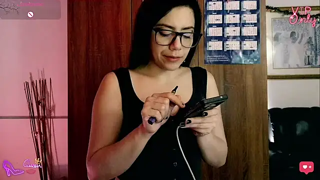 LauGrayJ online show from 02-08-26, 02:53