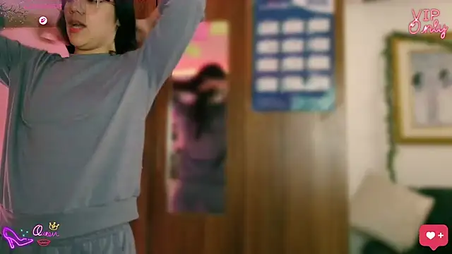 LauGrayJ online show from 03-27-26, 03:26