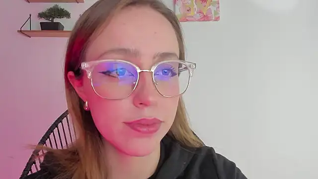 Snapshot of SofiaGc chatting on 12-05-24, 02:47 SofiaGc online show from 12-05-24, 02:47