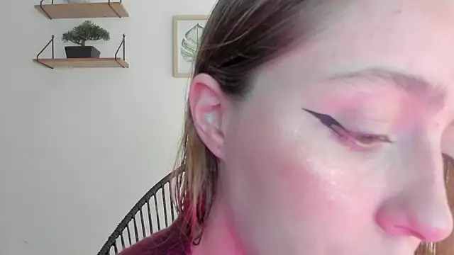 Snapshot of SofiaGc chatting on 01-18-25, 03:42 SofiaGc online show from 01-18-25, 03:42