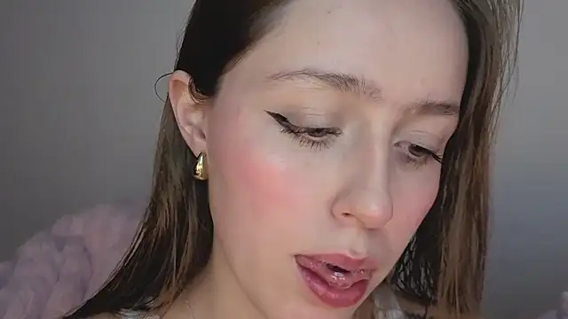 Snapshot of SofiaGc chatting on 11-30-25, 04:02 SofiaGc online show from 11-30-25, 04:02