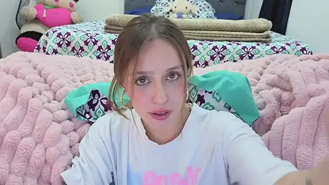 Snapshot of SofiaGc chatting on 02-05-26, 03:35 SofiaGc online show from 02-05-26, 03:35