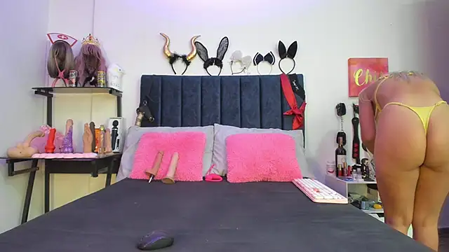 emmily giraldo online show from 10-06-25, 12:28