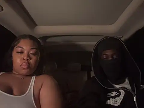 AUNYXXX online show from 05-17-26, 04:23