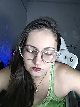 Snapshot of dani123unica chatting on 06-12-26, 10:40 dani123unica online show from 06-12-26, 10:40