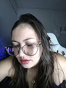 Snapshot of dani123unica chatting on 07-04-26, 10:43 dani123unica online show from 07-04-26, 10:43