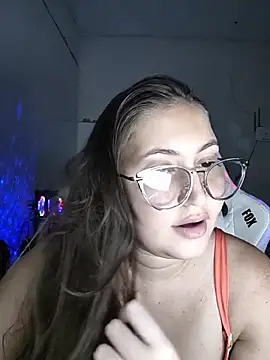 Snapshot of dani123unica chatting on 06-17-26, 04:50 dani123unica online show from 06-17-26, 04:50