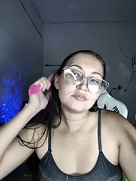 Snapshot of dani123unica chatting on 06-02-26, 04:07 dani123unica online show from 06-02-26, 04:07