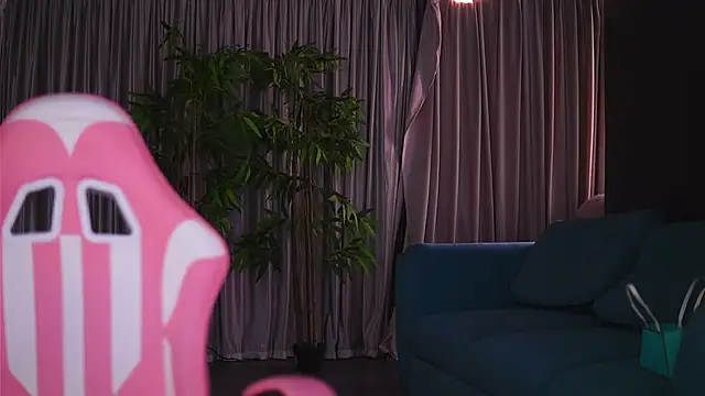 MissKiarra online show from 03-12-25, 12:26