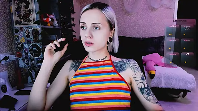 NaniMoore online show from 11-09-25, 08:13