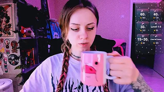 NaniMoore online show from 03-14-25, 11:22