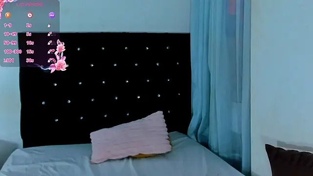 auroraa sexy online show from 10-11-25, 04:30