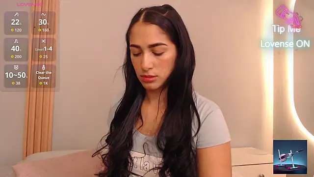 Snapshot of Thayssa_ross chatting on 06-27-26, 02:45 Thayssa ross online show from 06-27-26, 02:45