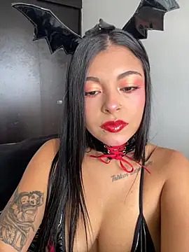 Snapshot of Dulce-diosa chatting on 10-12-25, 08:21 Dulce-diosa online show from 10-12-25, 08:21
