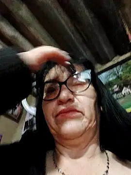 clarita 01 online show from 11-18-25, 10:40