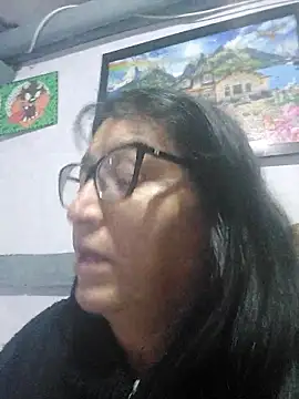 clarita 01 online show from 06-01-26, 01:50