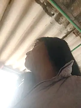 Snapshot of clarita_01 chatting on 02-10-26, 01:10 clarita 01 online show from 02-10-26, 01:10