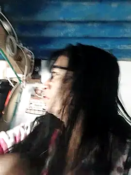 clarita 01 online show from 04-15-26, 01:37