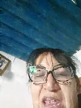 clarita 01 online show from 04-30-26, 08:57