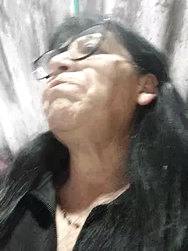 clarita 01 online show from 10-24-25, 11:09