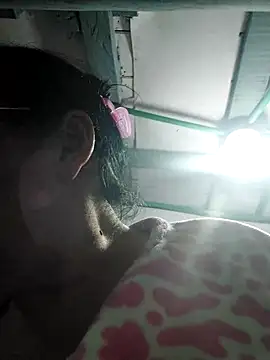 clarita 01 online show from 12-05-25, 03:05