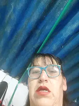 Snapshot of clarita_01 chatting on 02-17-26, 12:35 clarita 01 online show from 02-17-26, 12:35