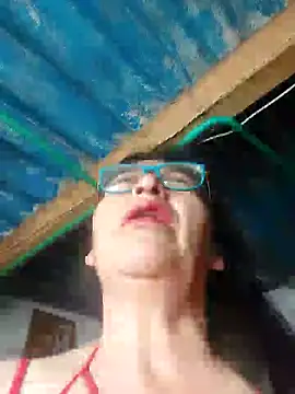 Snapshot of clarita_01 chatting on 02-20-26, 12:51 clarita 01 online show from 02-20-26, 12:51