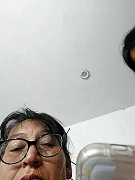 clarita 01 online show from 11-06-25, 12:58