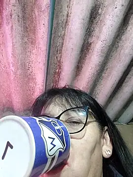 clarita 01 online show from 10-21-25, 12:15